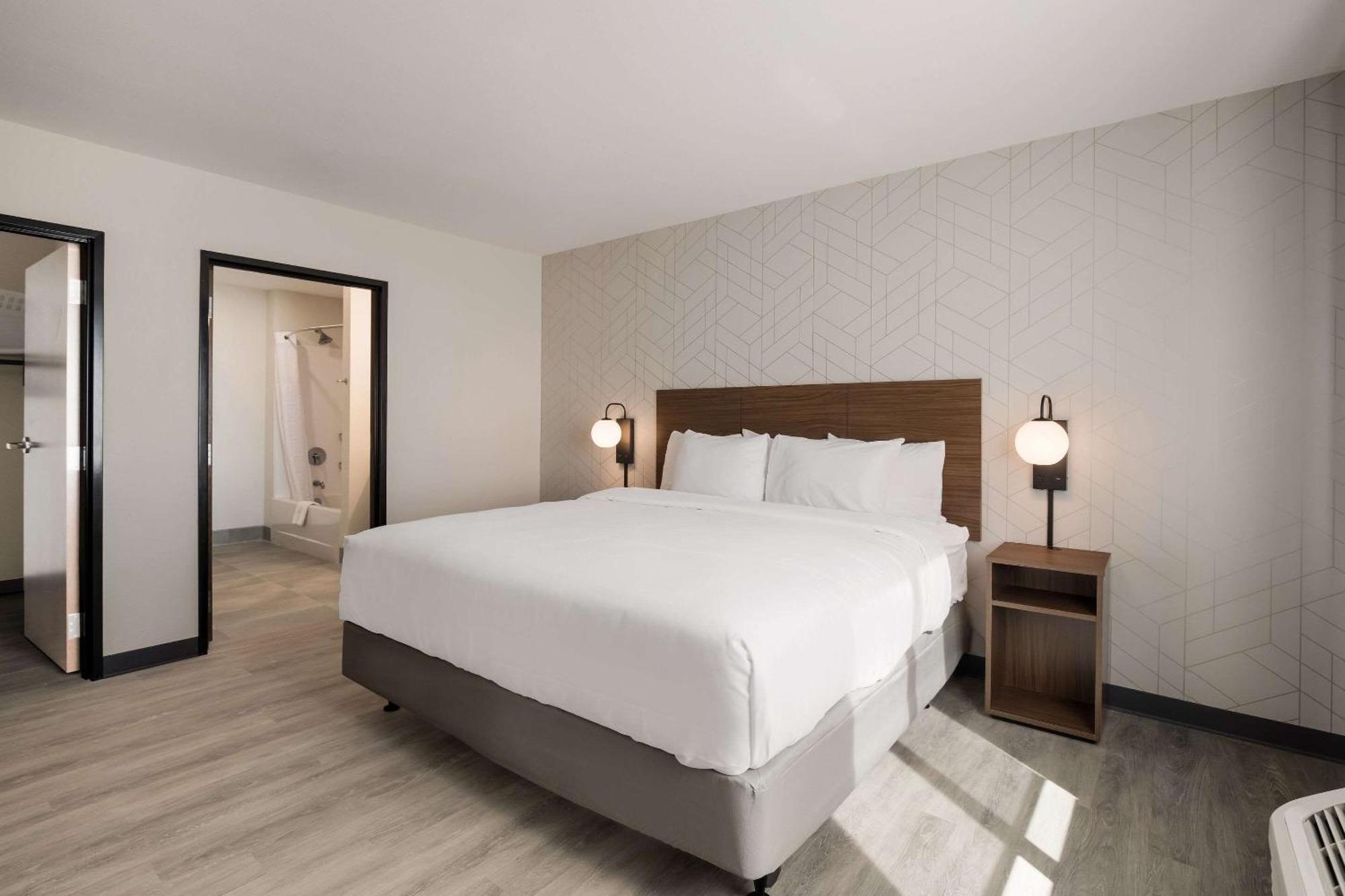 Everhome Suites Corona Zewnętrze zdjęcie