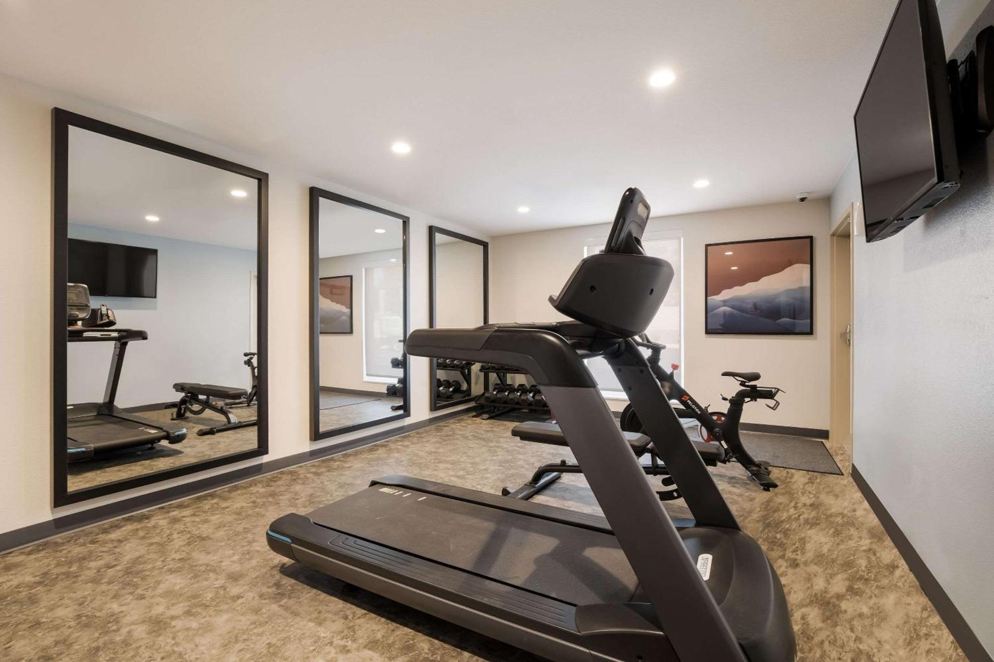 Everhome Suites Corona Zewnętrze zdjęcie