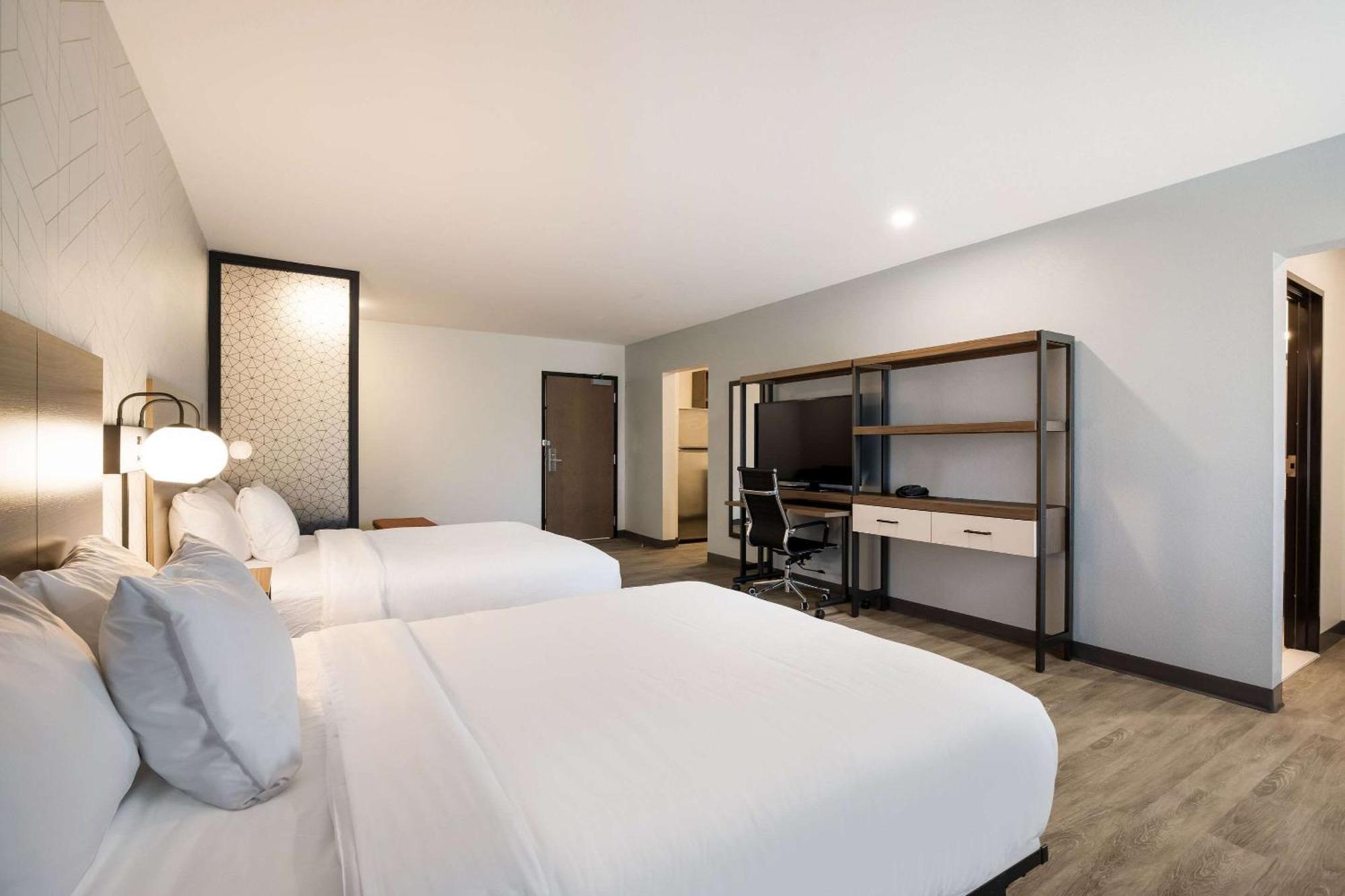 Everhome Suites Corona Zewnętrze zdjęcie