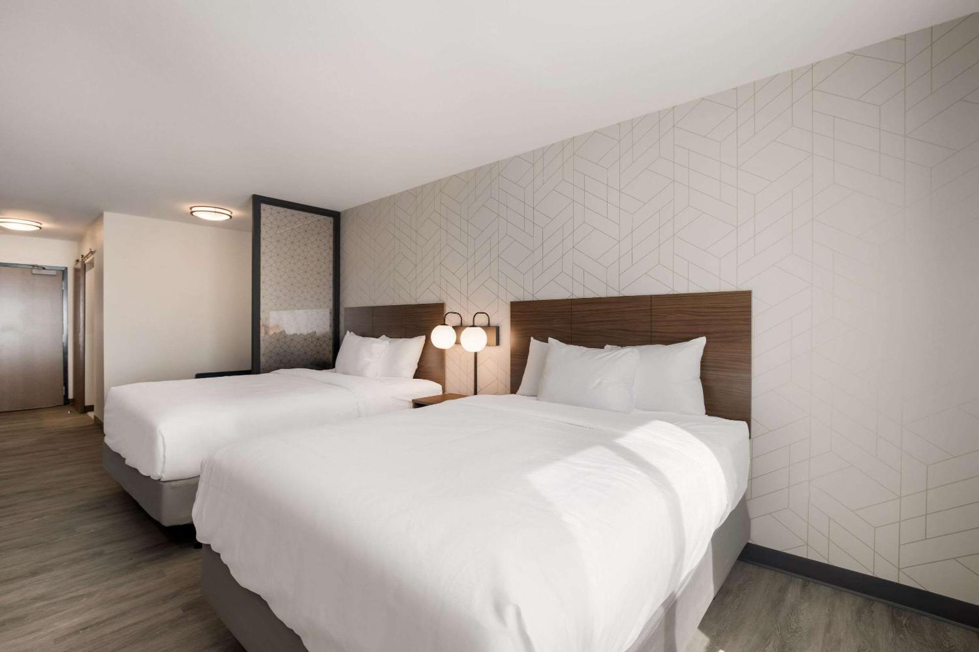 Everhome Suites Corona Zewnętrze zdjęcie