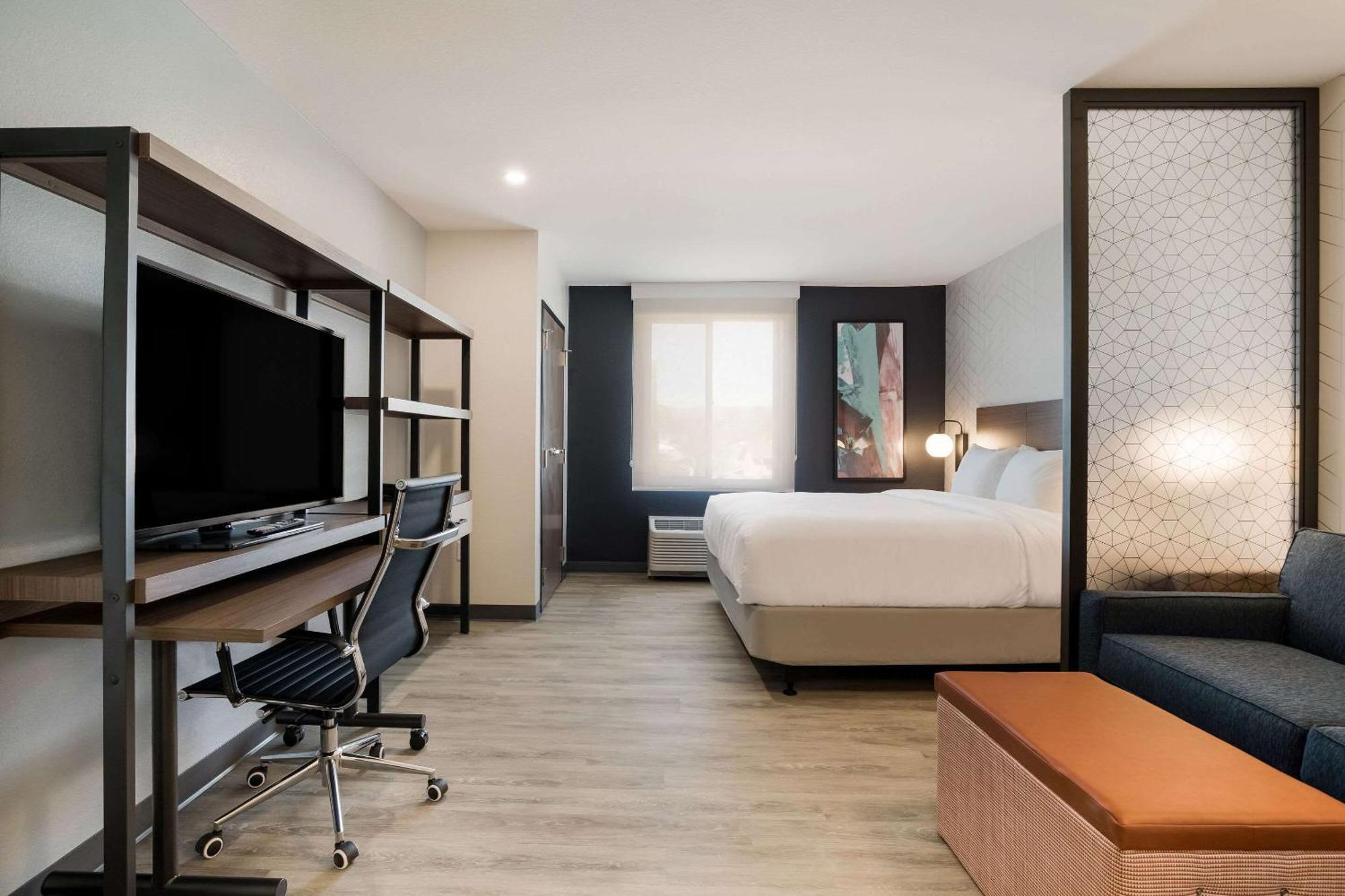 Everhome Suites Corona Zewnętrze zdjęcie