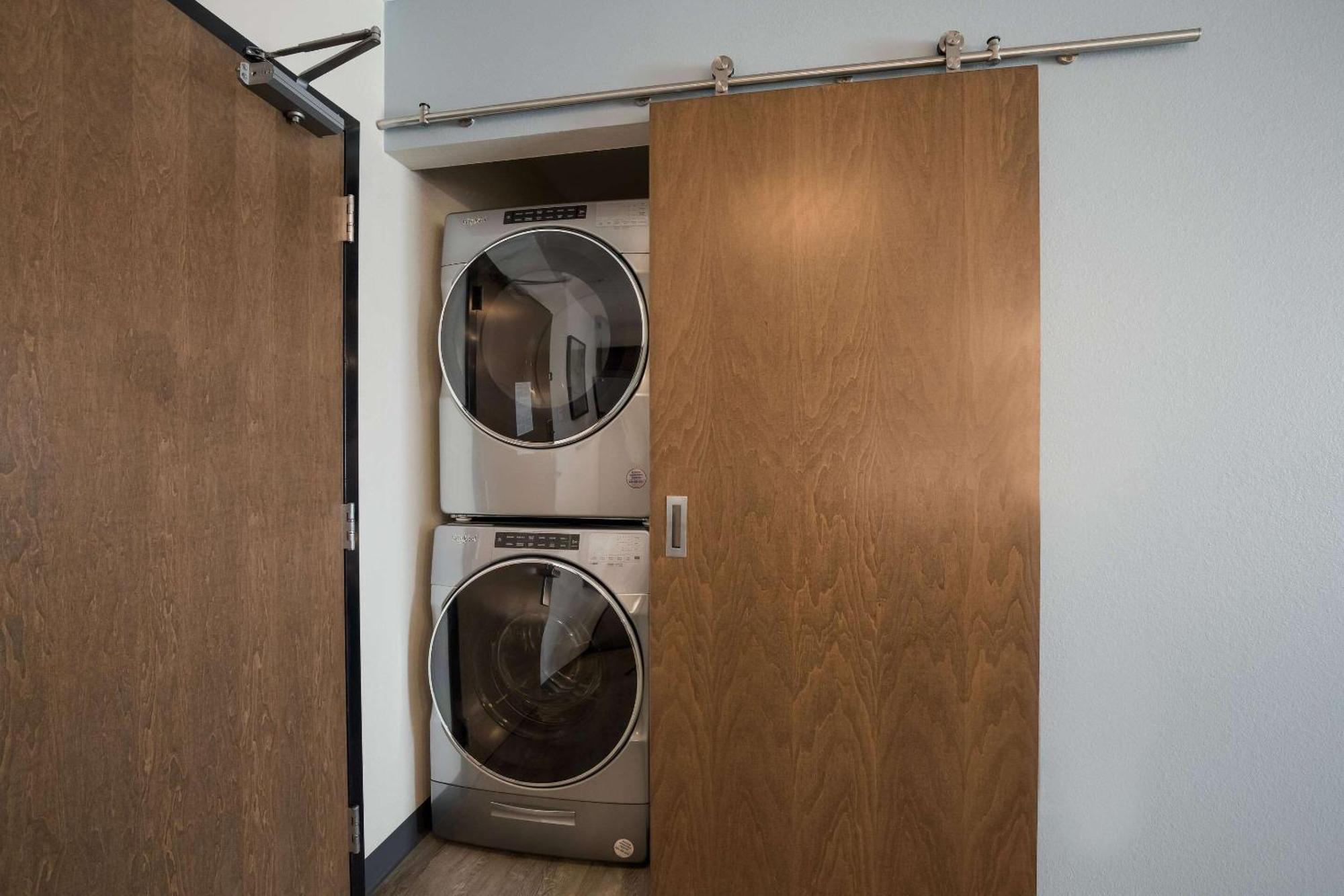 Everhome Suites Corona Zewnętrze zdjęcie